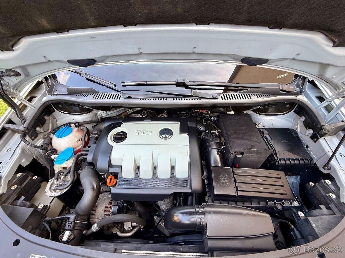 2010 Volkswagen TOURAN - 15