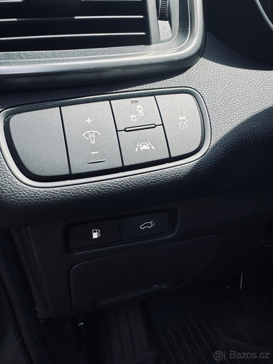 2016 Kia SORENTO - 15