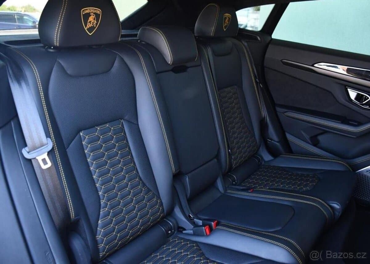 2022 Lamborghini URUS - 15