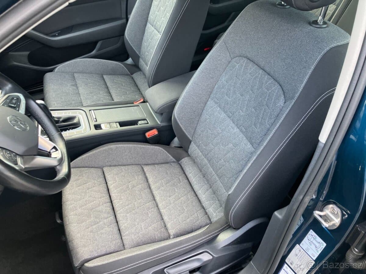 2023 Volkswagen PASSAT - 15