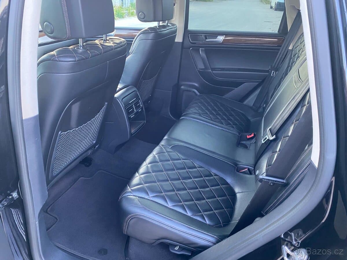 2016 Volkswagen TOUAREG - 15