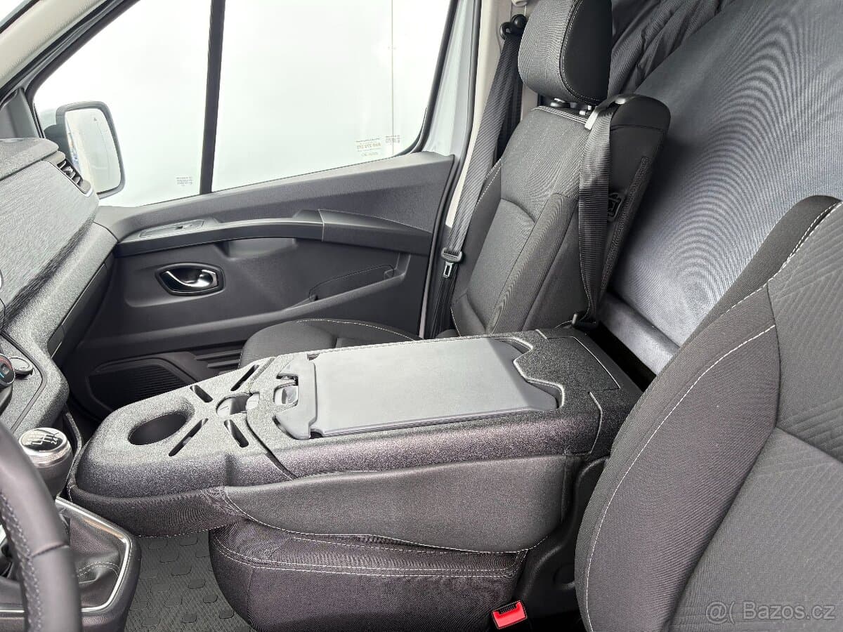 Renault TRAFIC - 15