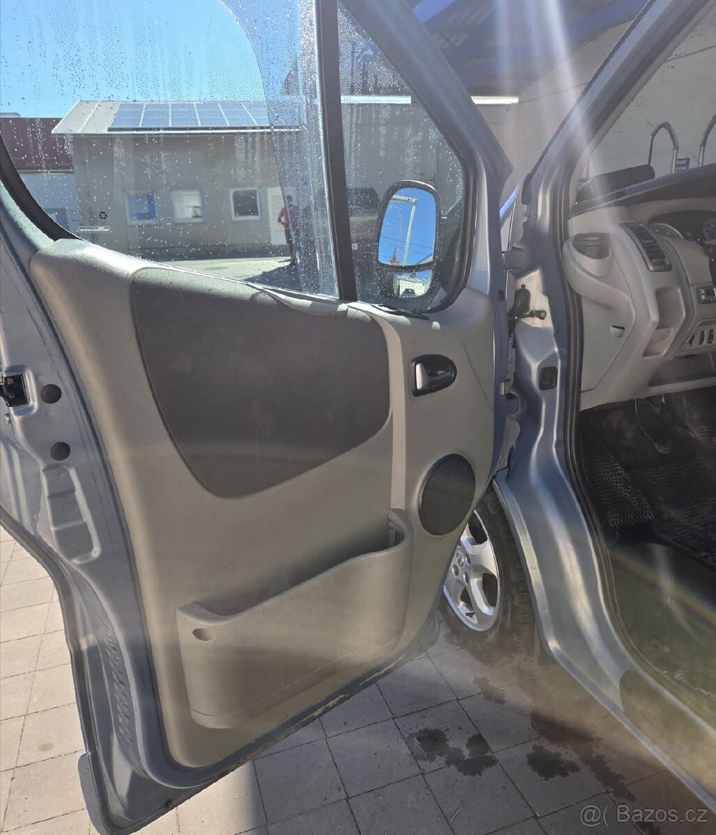 2011 Opel VIVARO - 15