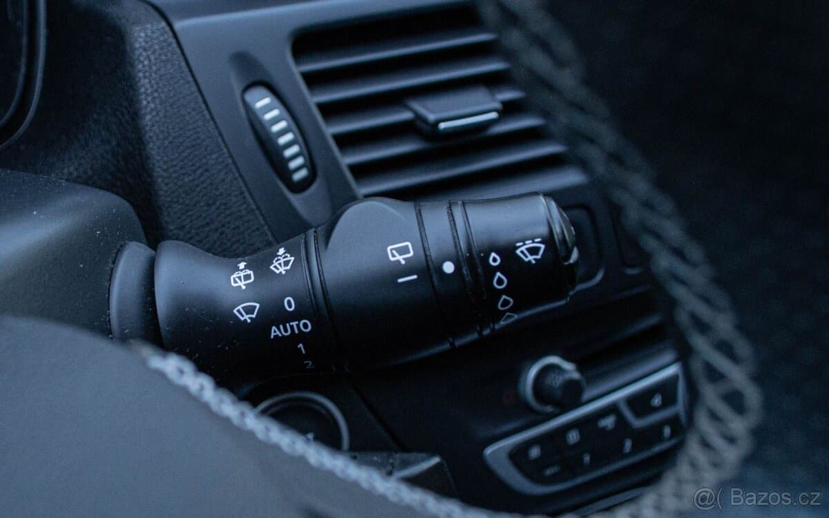 2010 Renault LAGUNA - 15