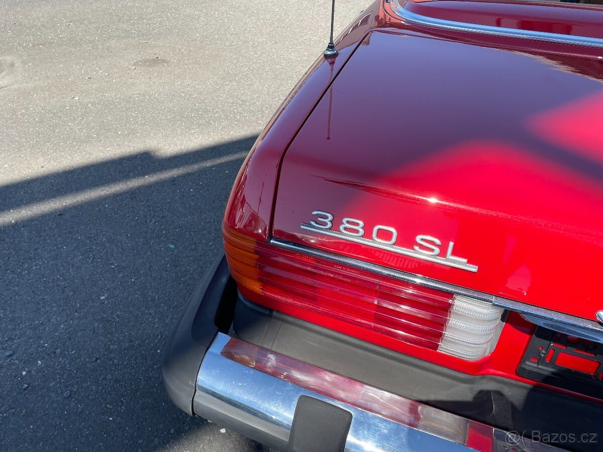 1982 Mercedes-Benz SL - 15