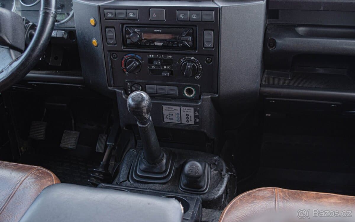 2007 Land Rover DEFENDER - 15