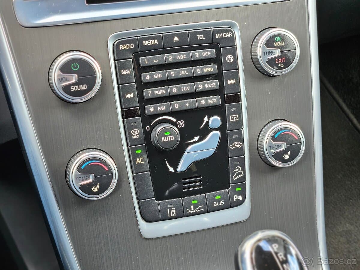 2015 Volvo XC60 - 15