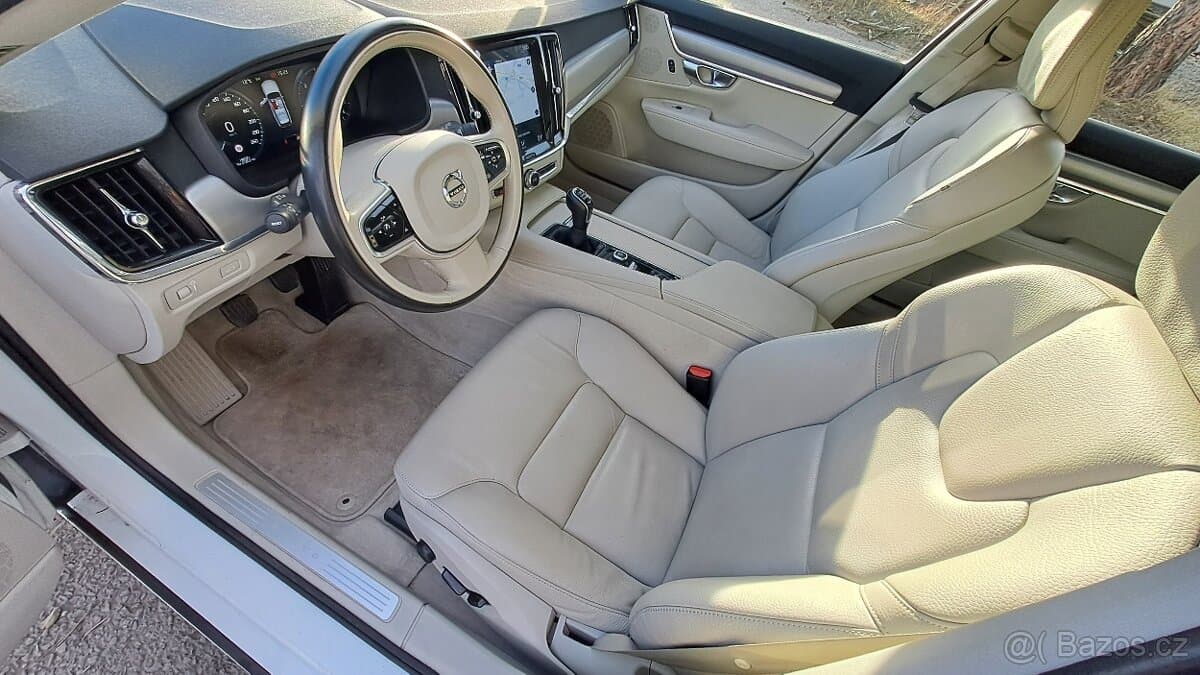 2018 Volvo V90 - 15