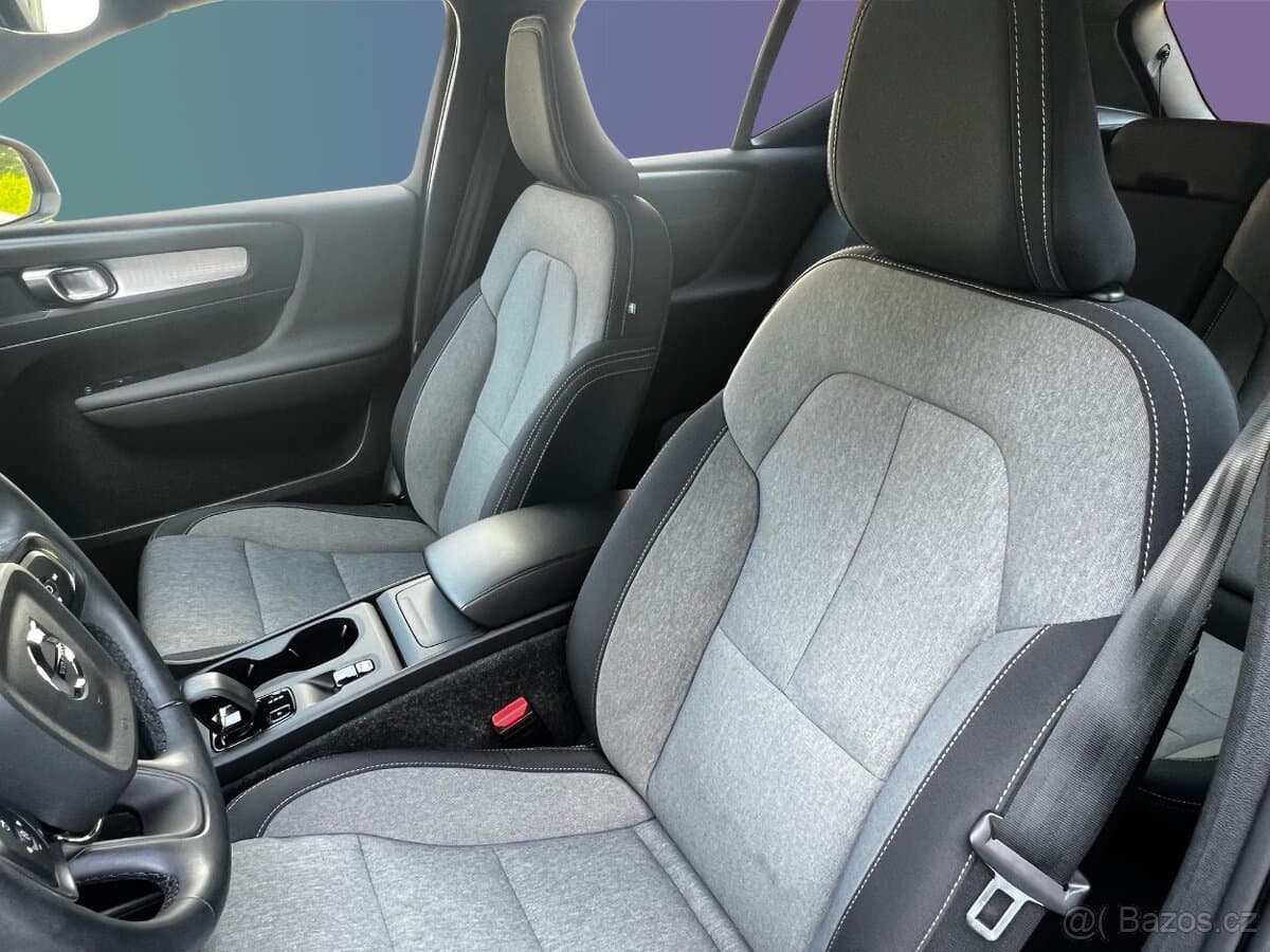 2021 Volvo XC40 - 15