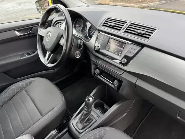2015 Škoda FABIA - 15