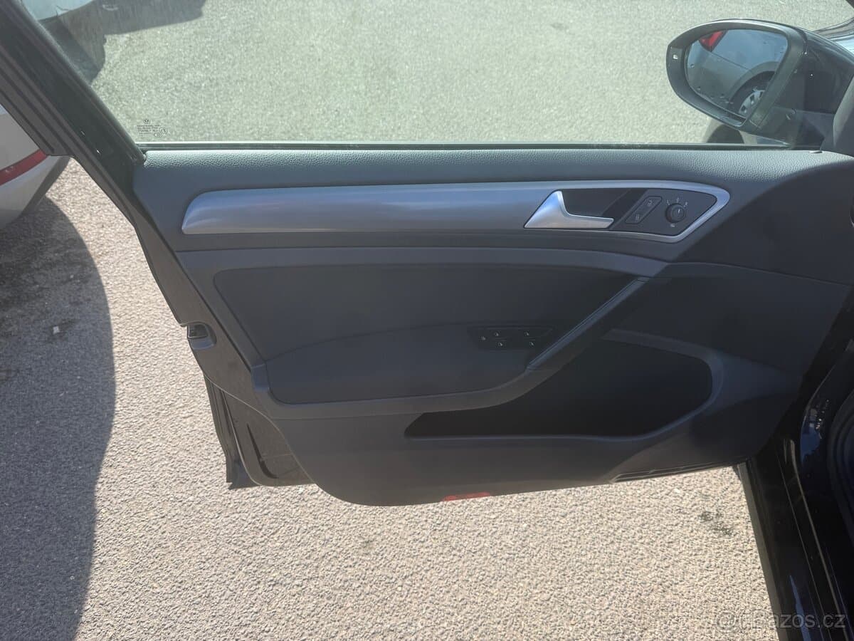 2013 Volkswagen GOLF - 15