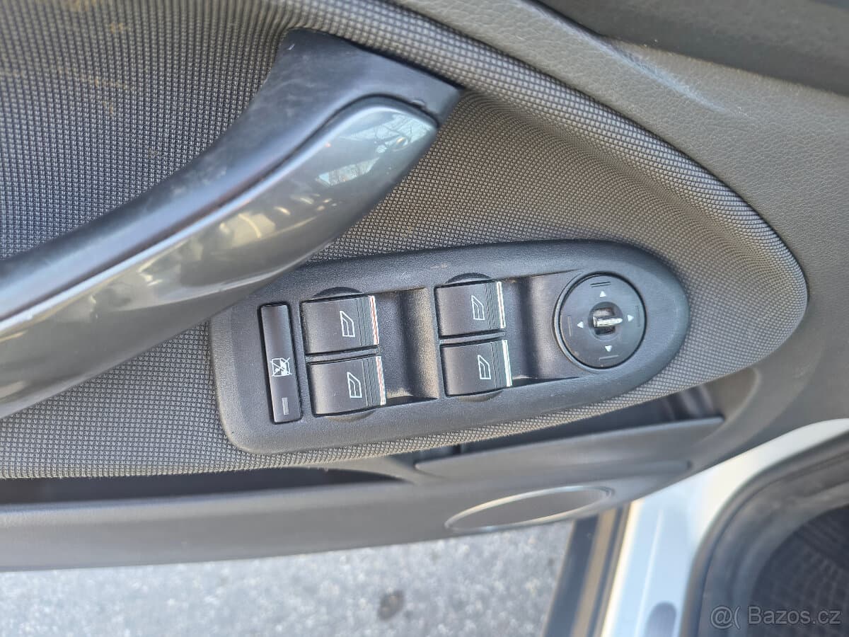 2009 Ford KUGA - 15