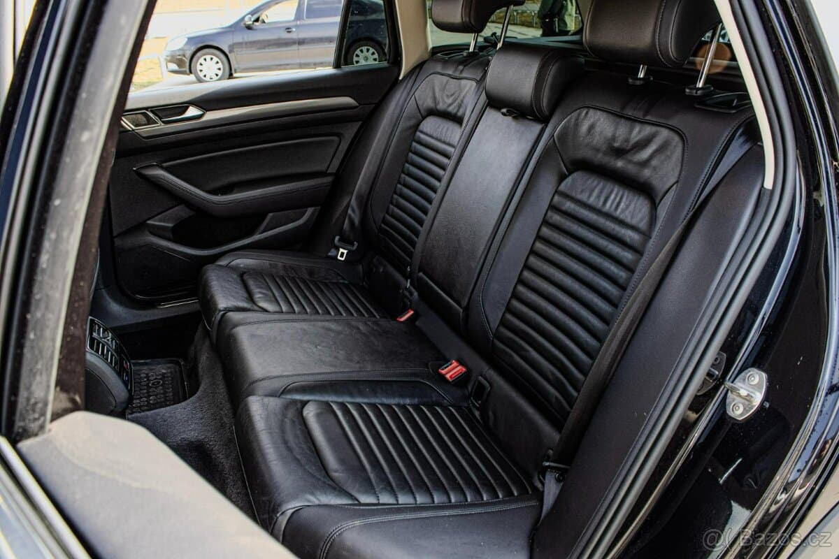 2017 Volkswagen PASSAT - 15