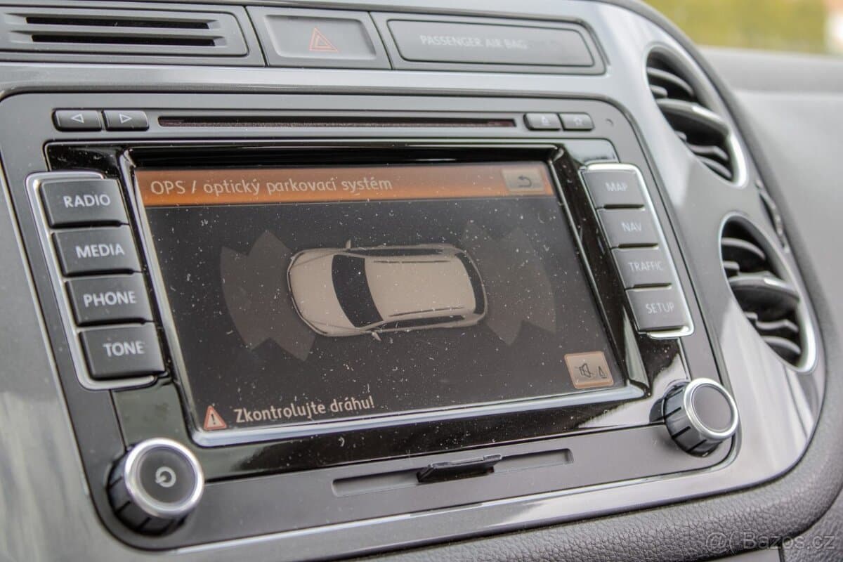 2012 Volkswagen TIGUAN - 15