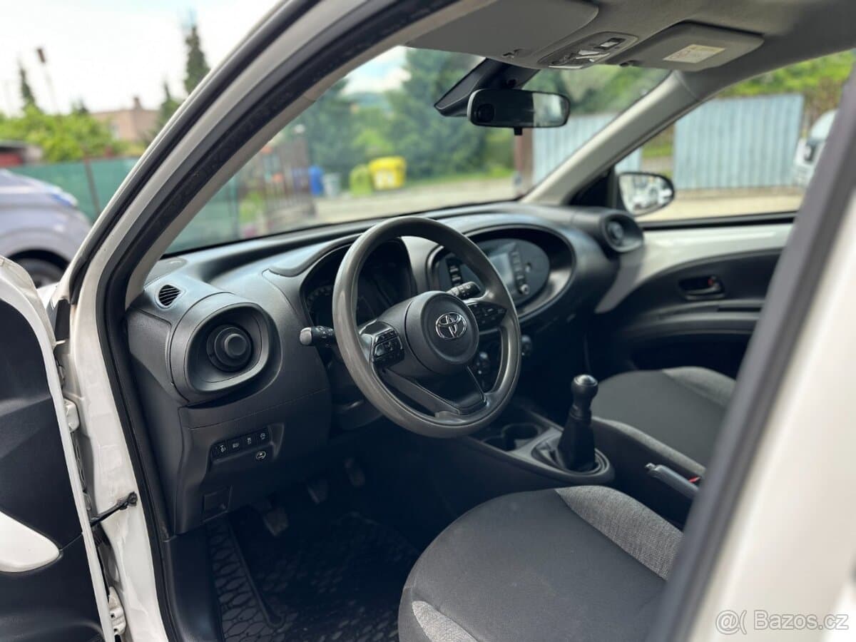 2023 Toyota AYGO - 15