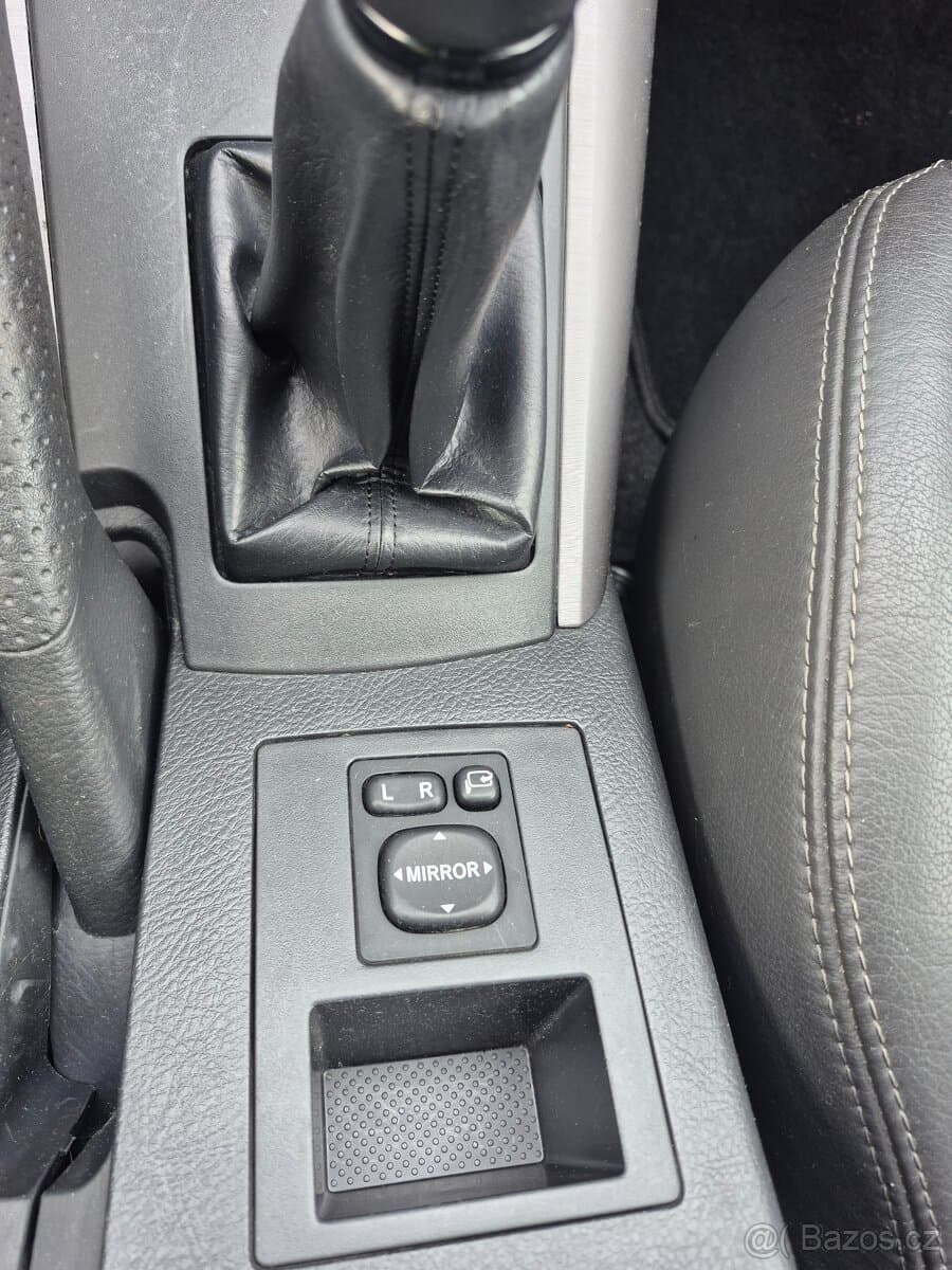 2009 Toyota RAV4 - 15