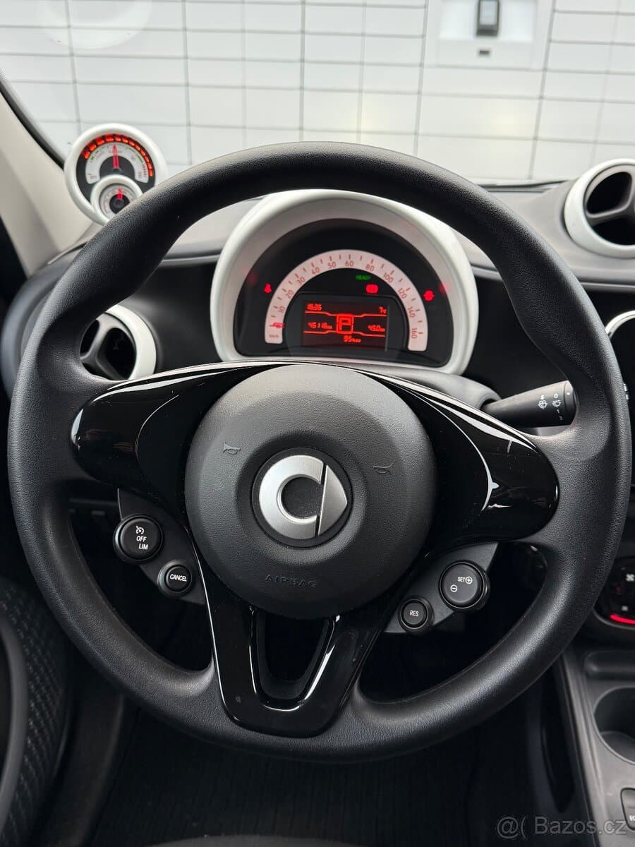 2019 Smart FORFOUR - 15