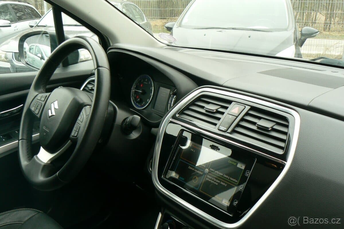2019 Suzuki S-CROSS - 15