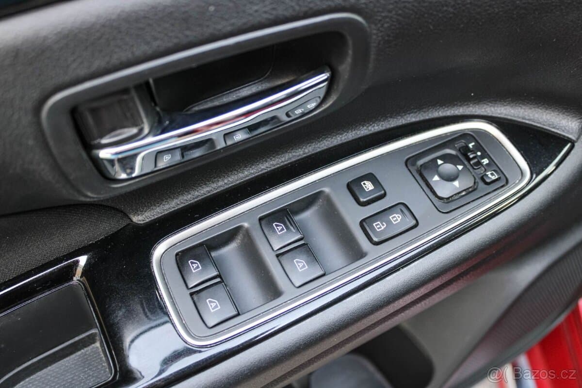 2021 Mitsubishi OUTLANDER - 15