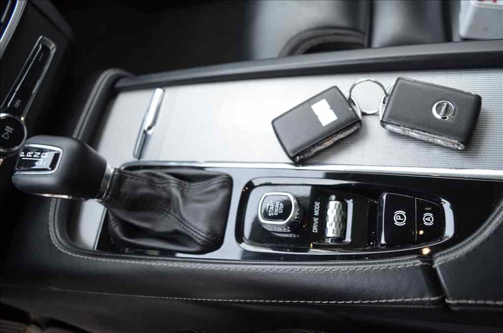 2017 Volvo V90 - 15