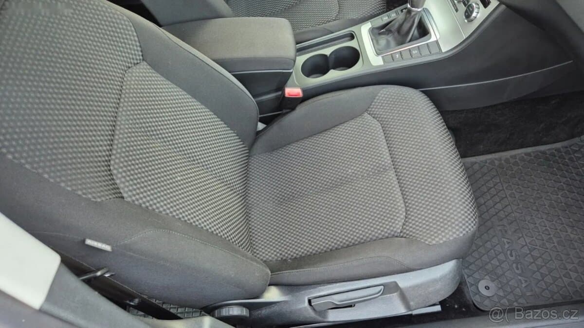 2014 Volkswagen PASSAT - 15