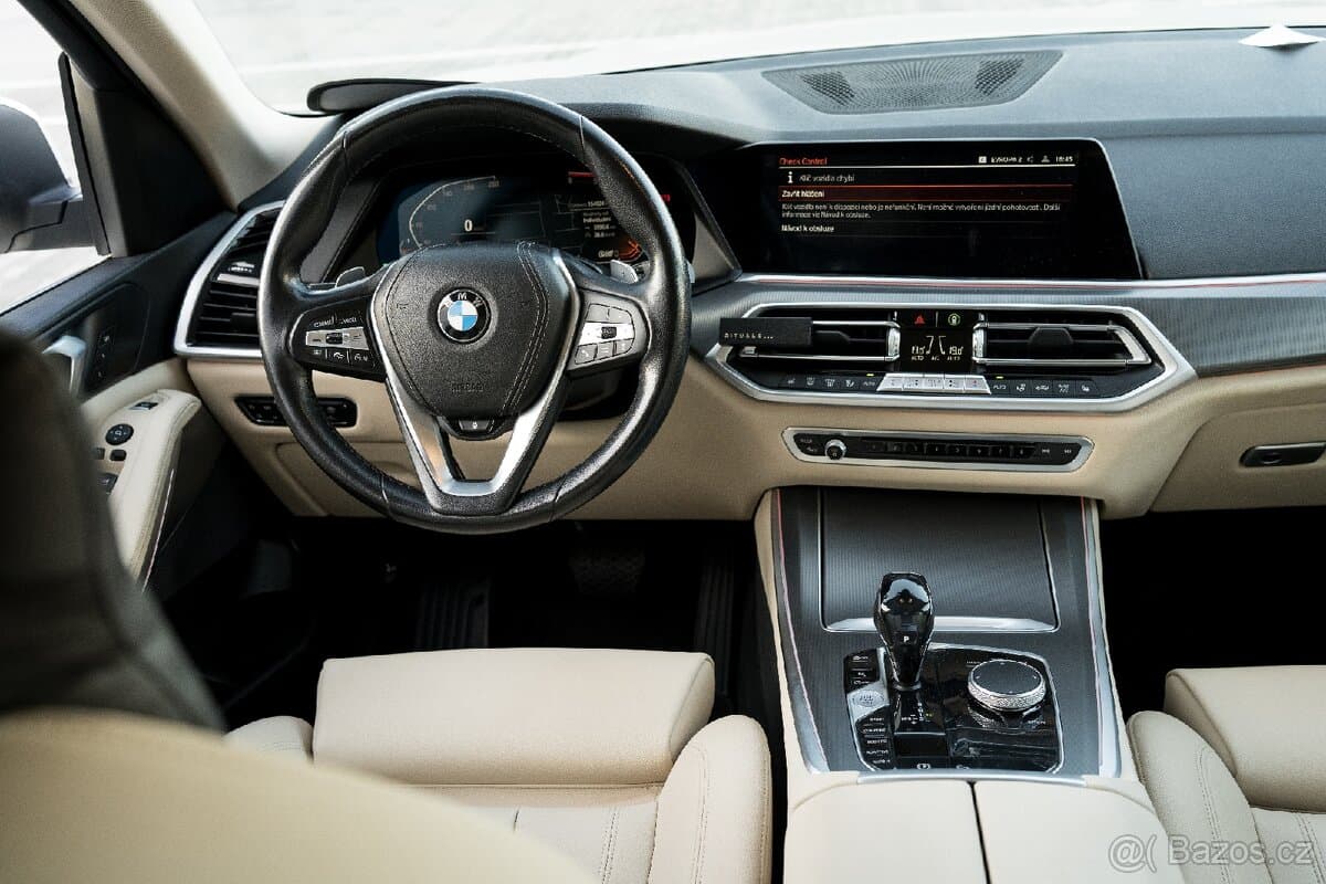 2019 BMW X5 - 15