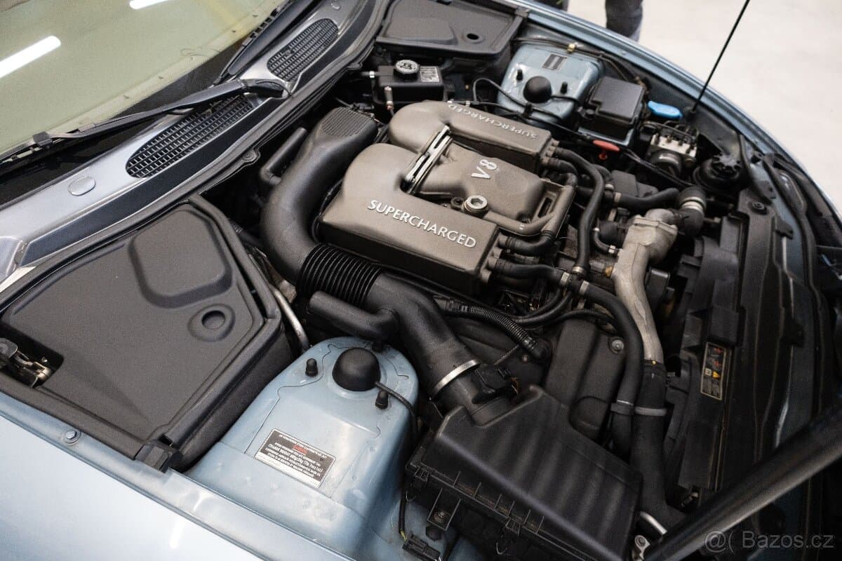2002 Jaguar XK - 15