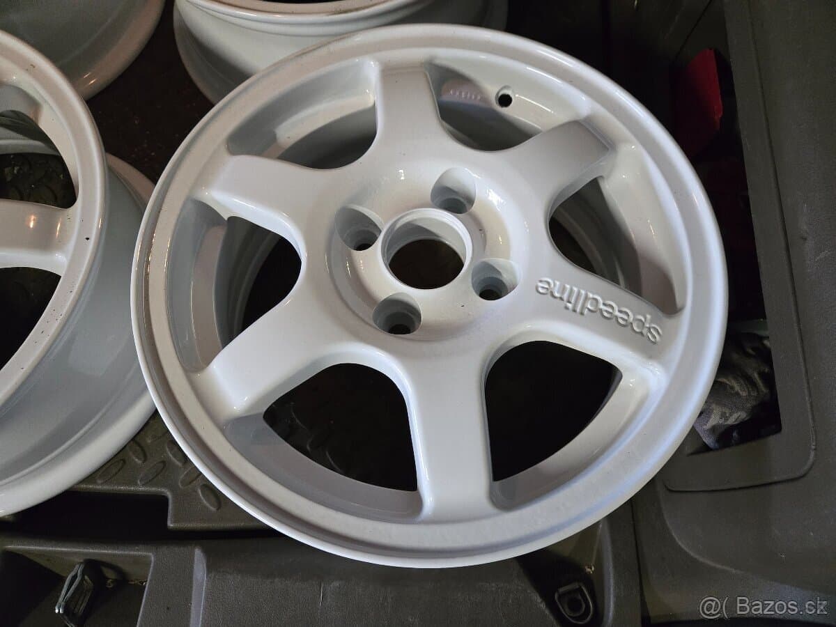 1990 Mazda 323 - 15