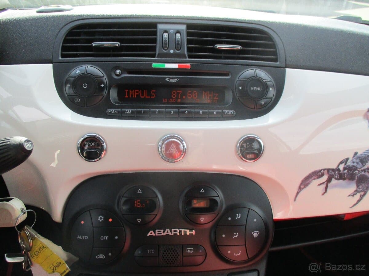 2011 Fiat 500 - 15