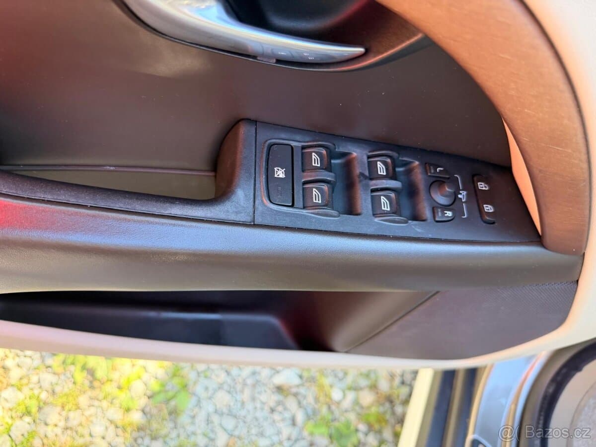 2009 Volvo XC70 - 15