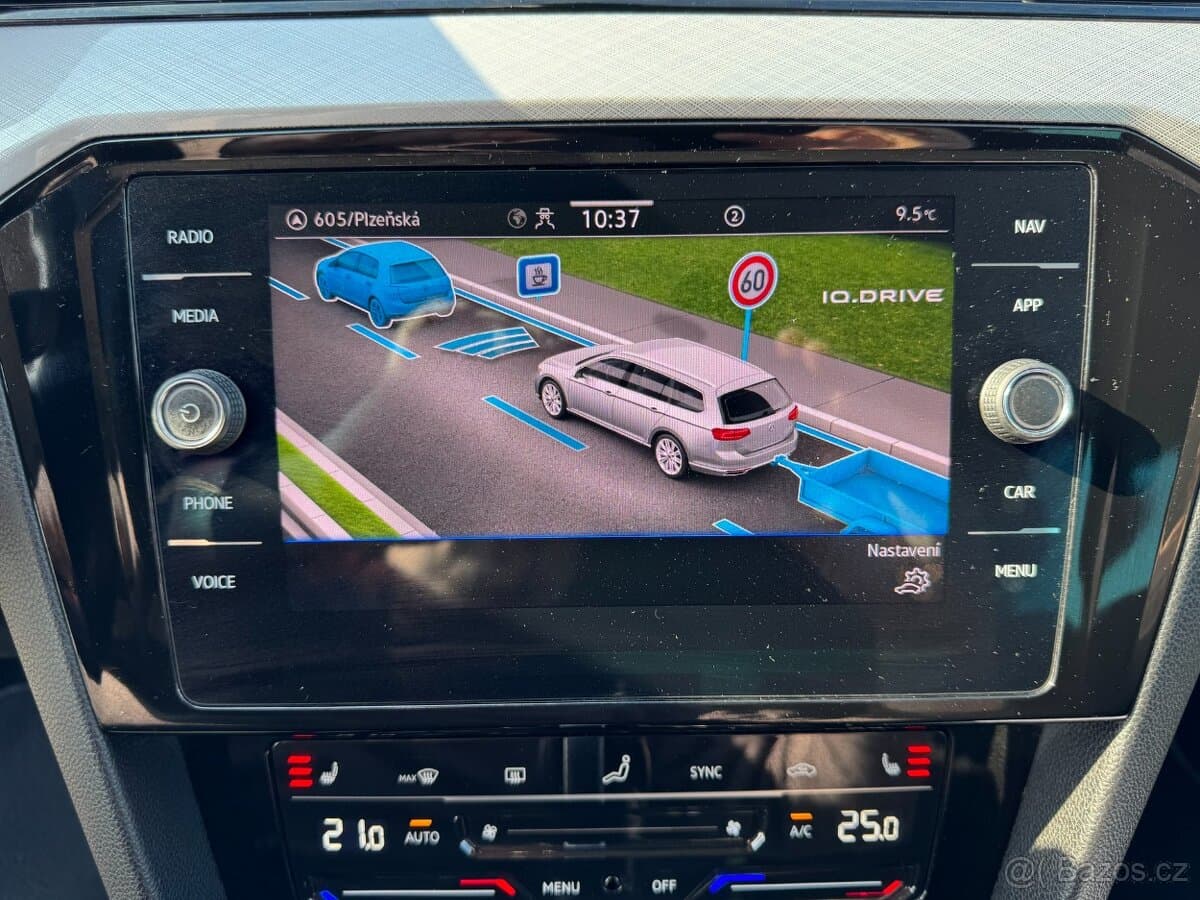2021 Volkswagen PASSAT - 15