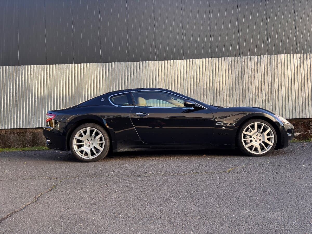 2011 Maserati OSTATNÍ - 15