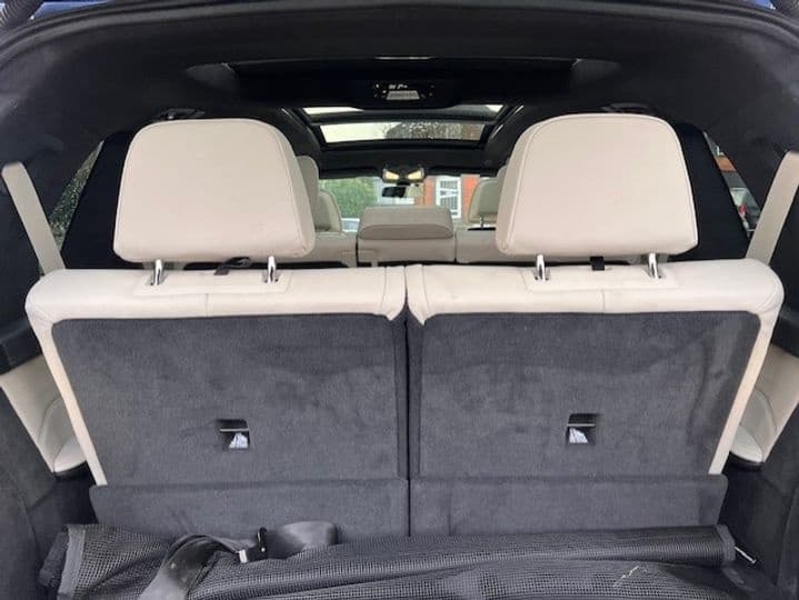 2020 BMW X7 - 15