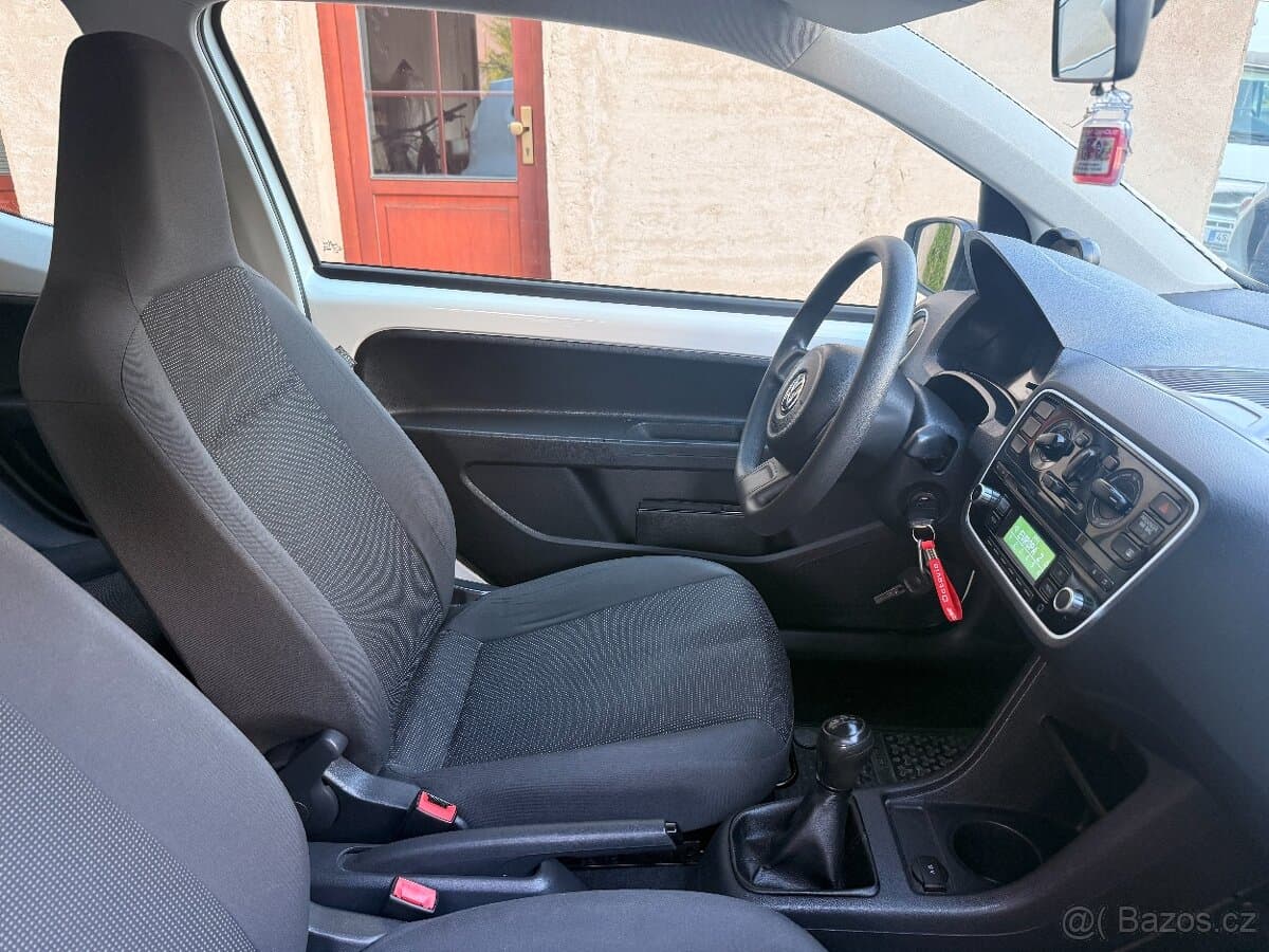 2012 Volkswagen UP! - 15