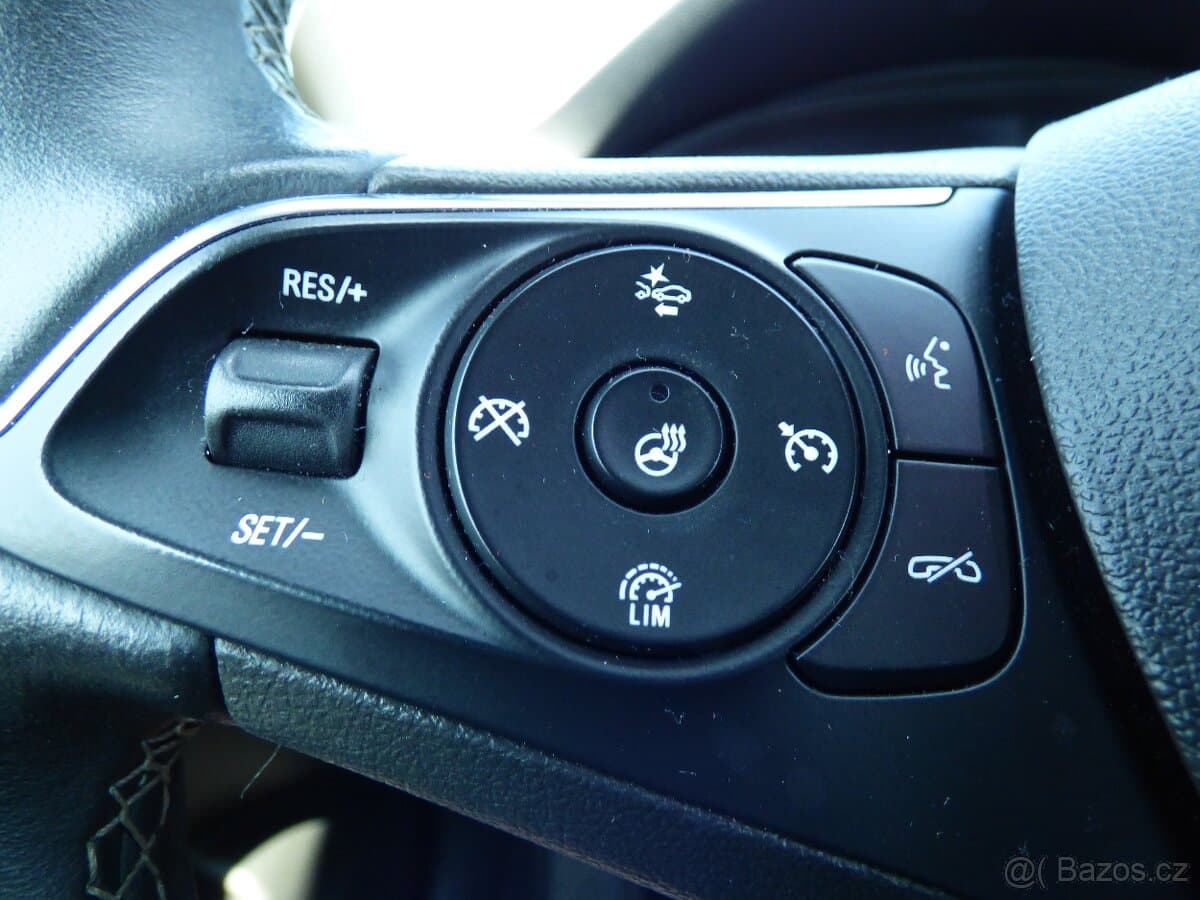 2019 Opel INSIGNIA - 15