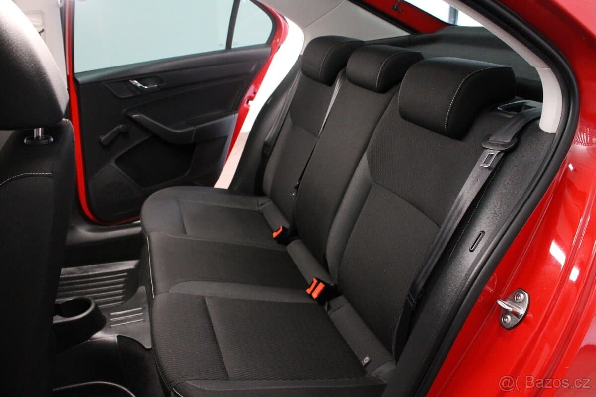 2015 Škoda RAPID - 15