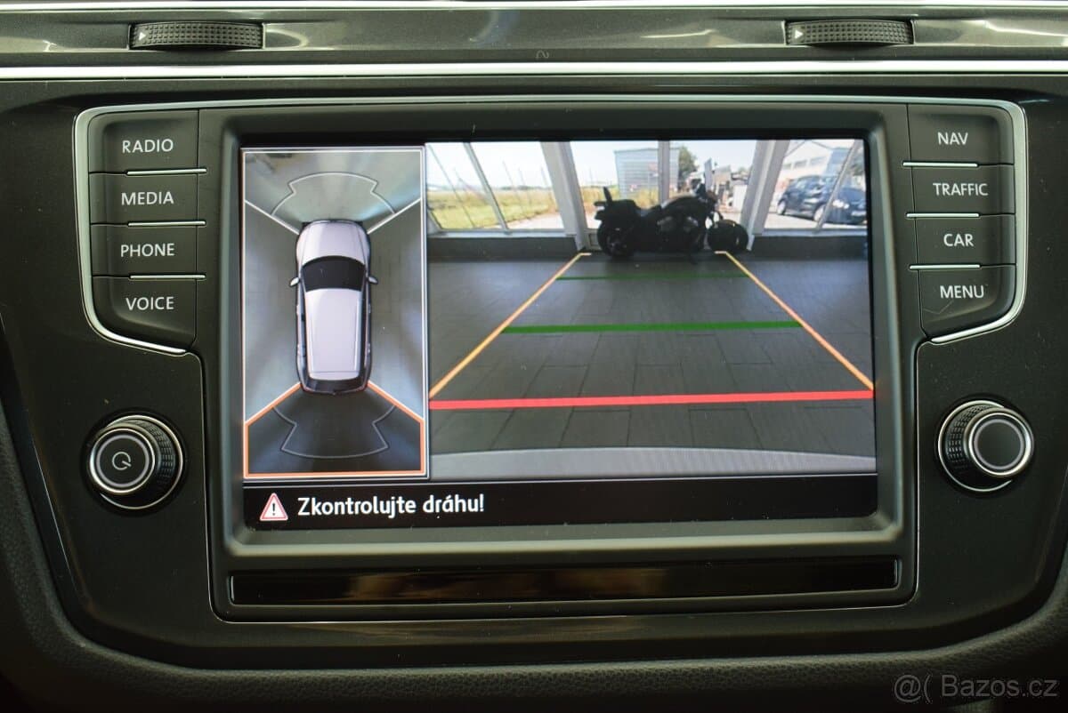 2016 Volkswagen TIGUAN - 15