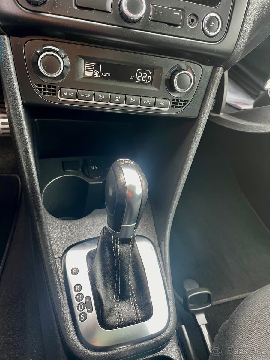 2011 Volkswagen POLO - 15