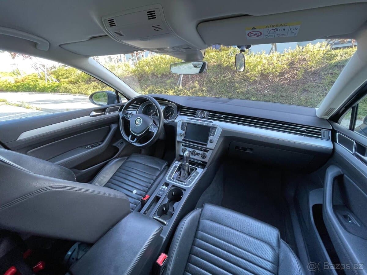 2015 Volkswagen PASSAT - 15