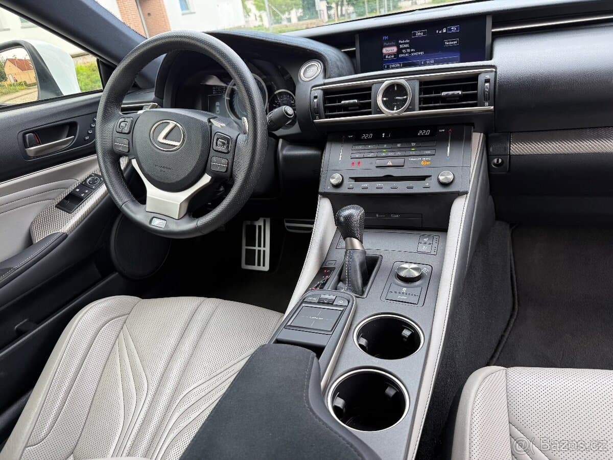 Lexus RC - 15