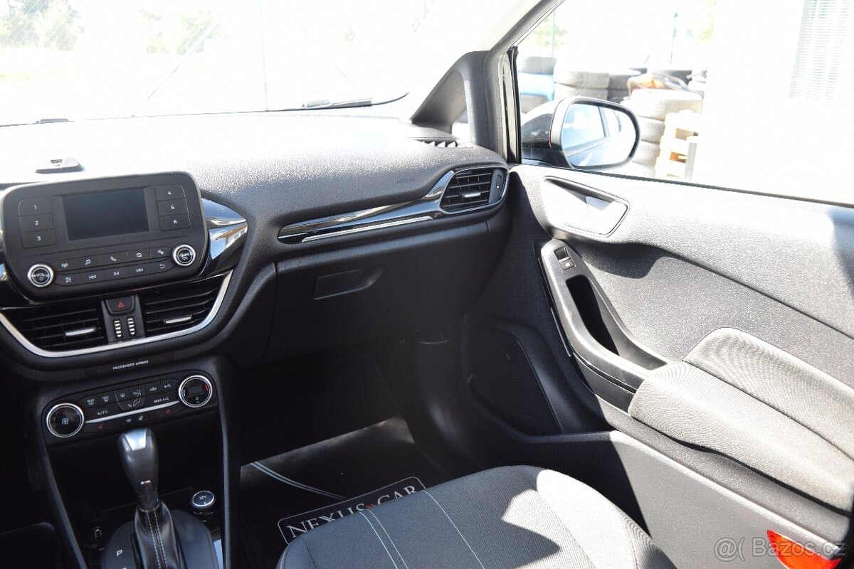 2018 Ford FIESTA - 15