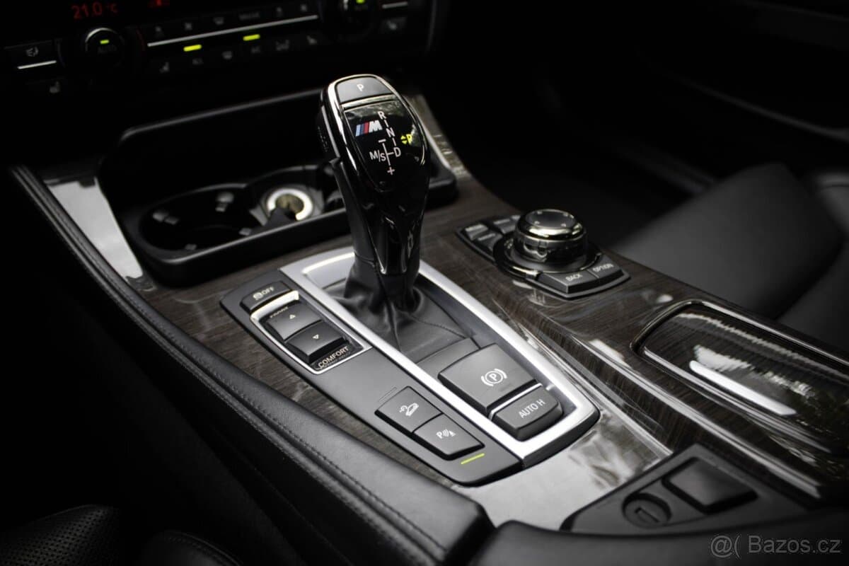 2013 BMW M5 - 15