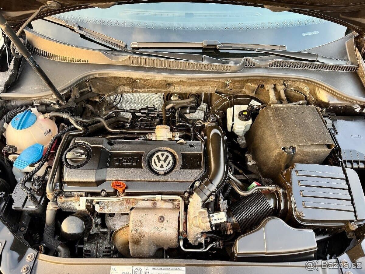 2011 Volkswagen GOLF - 15