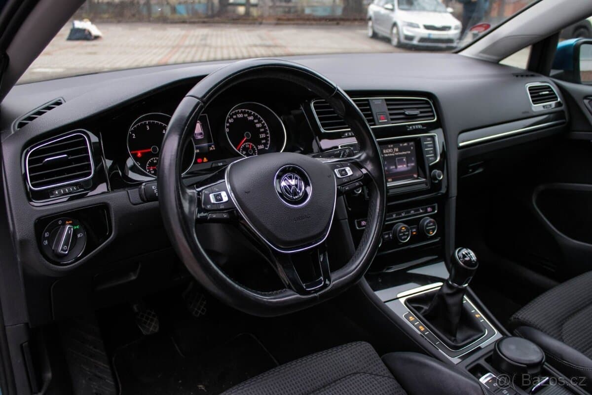 2013 Volkswagen GOLF - 15