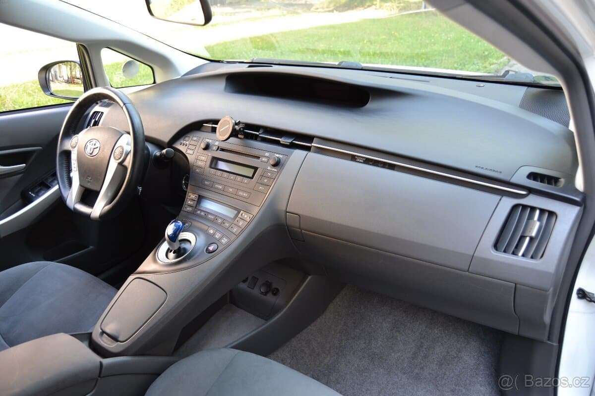 2009 Toyota PRIUS - 15