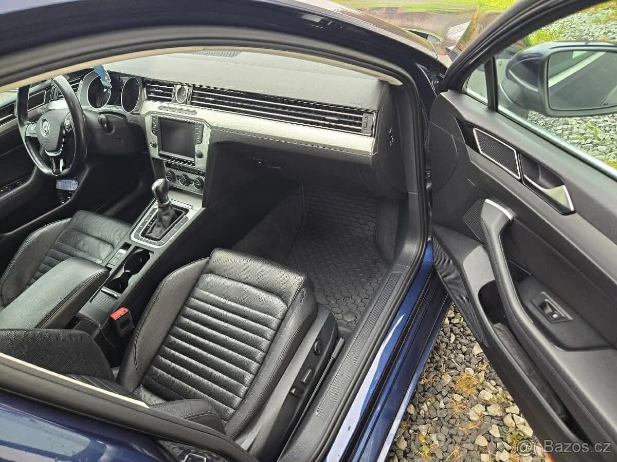 2015 Volkswagen PASSAT - 15