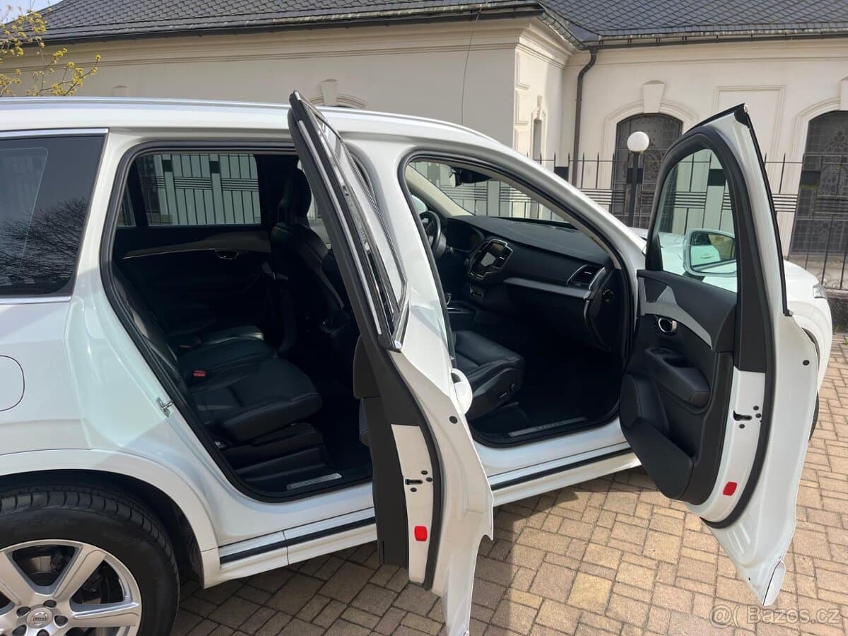 2020 Volvo XC90 - 15