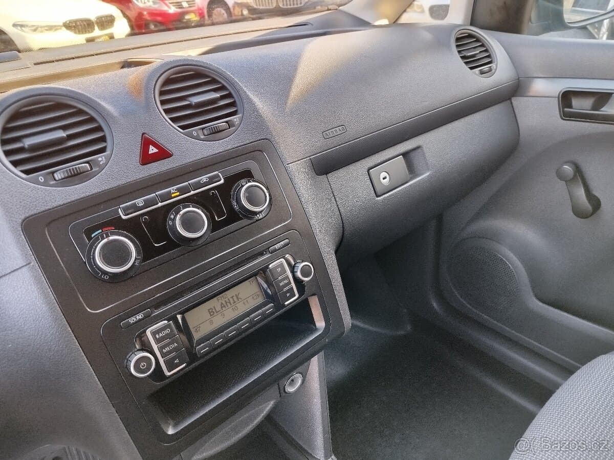 2011 Volkswagen CADDY - 15