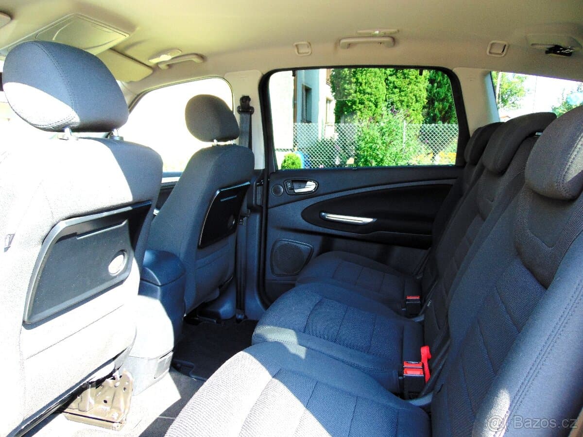 2013 Ford S-MAX - 15
