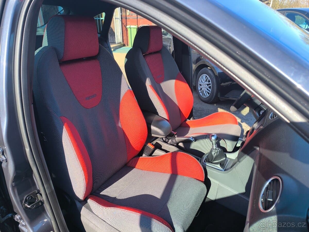 2007 Ford FOCUS - 15